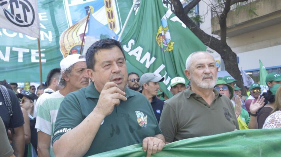 El Sindicato de la Alimentación acordó un aumento salarial de casi el 10% y una suma fija de hasta $150.000 El Sindicato de la Alimentación acordó un aumento salarial de casi el 10% y una suma fija de hasta $150.000