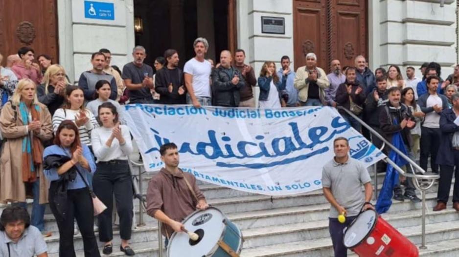 Salarios judiciales en crisis: en 16 provincias los ingresantes no superan la pobreza