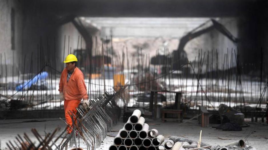 La UOCRA acordó paritarias trimestrales con subas por debajo de la inflación y sumas fijas compensatorias La UOCRA acordó paritarias trimestrales con subas por debajo de la inflación y sumas fijas compensatorias